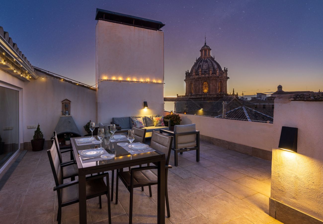 Apartamento en Granada - ChezmoiHomes Premium Loft Private Terrace