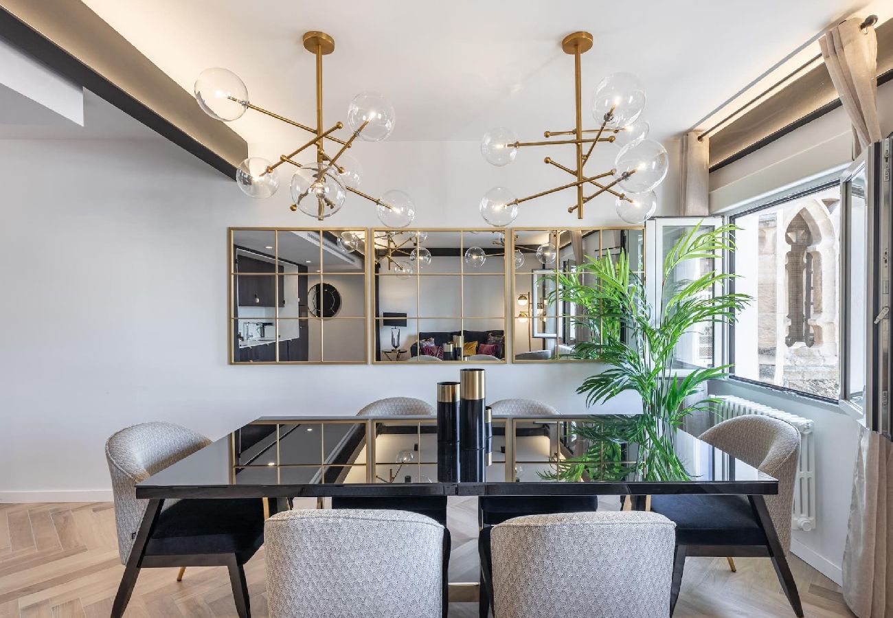 Apartamento en Granada - ChezmoiHomes Luxury Gran Via Penthouse Collection 3BR