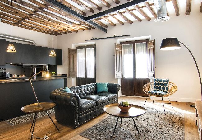 Apartamento en Granada - Santa Paula Cosy & Elegant in the heart of Granada 