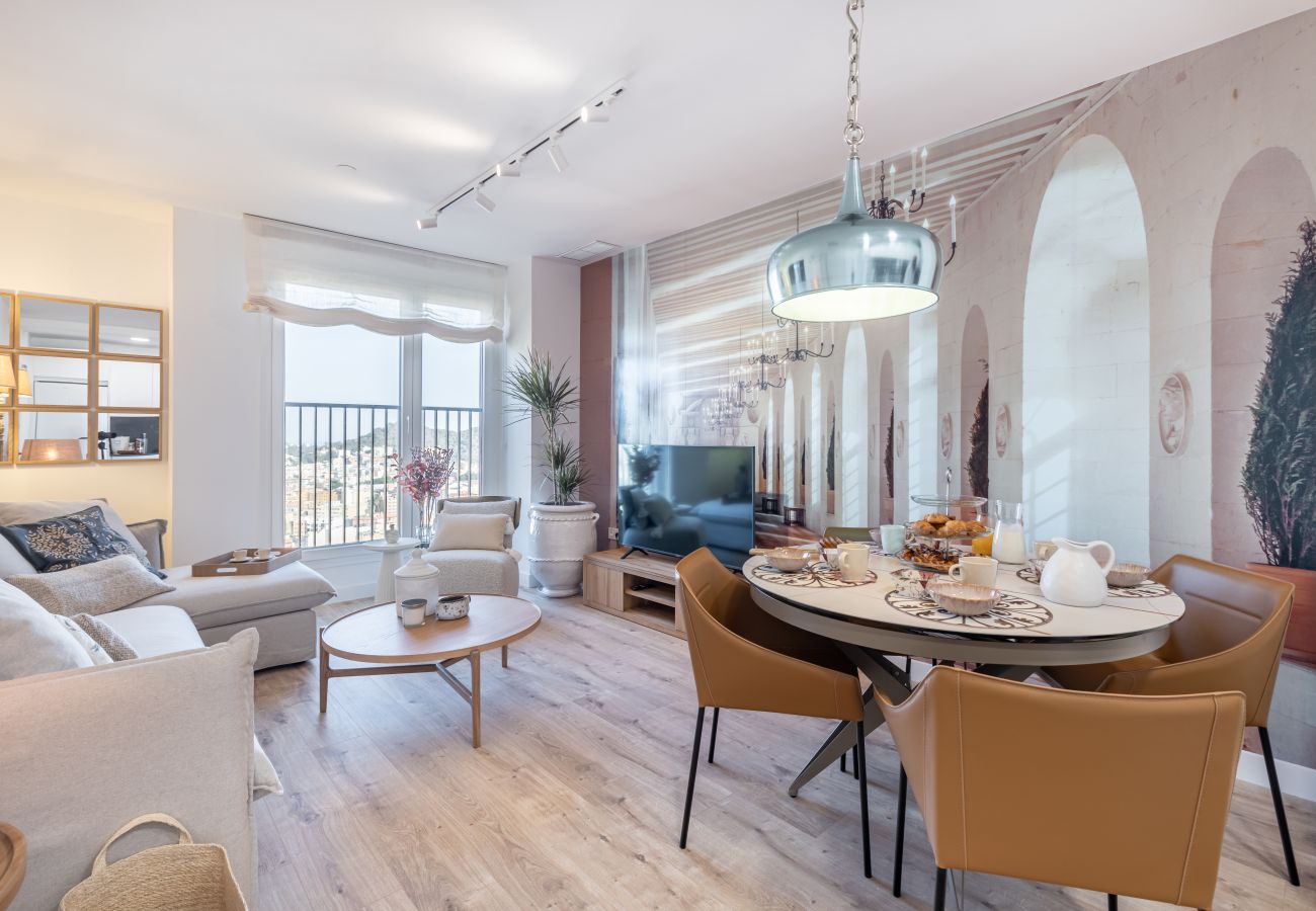 Apartamento en Málaga - Malaga Skyline 8 Pool & Parking Free