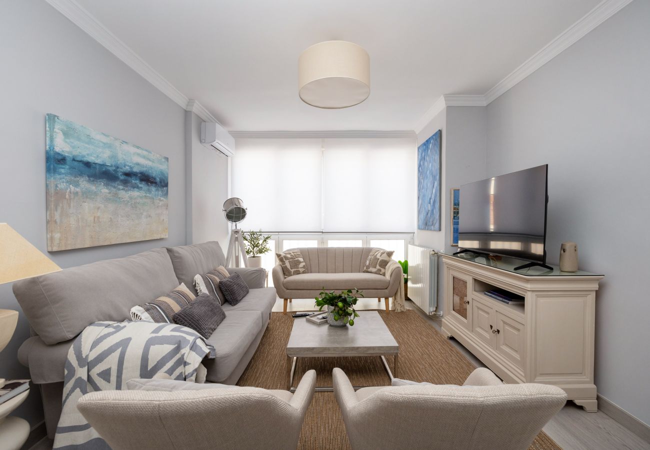 Apartment in Granada - Cozy Familiar Retreat in the Centre of Granada