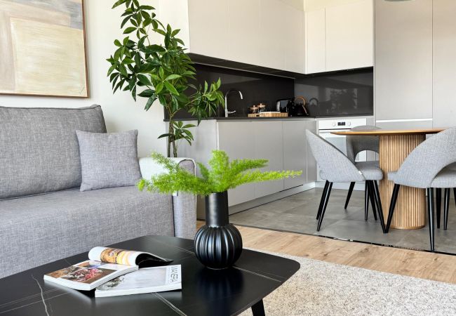 Apartment in Málaga - Malaga Skyline 10 with Parking